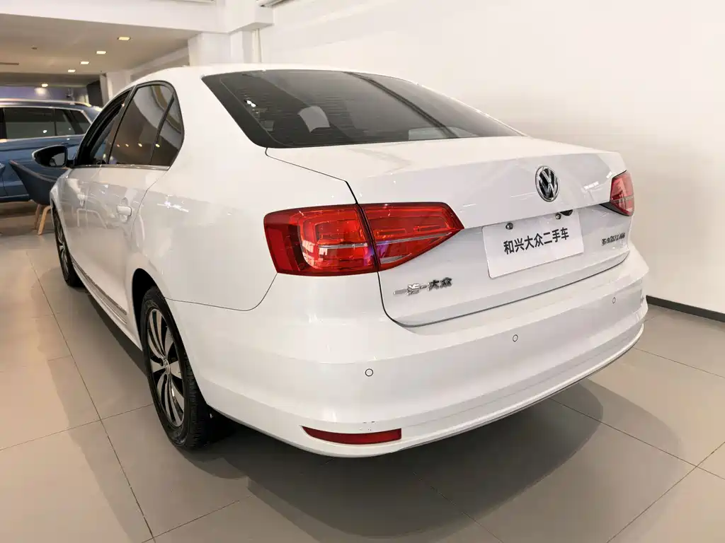 Volkswagen Sagitar — миниатюра 5