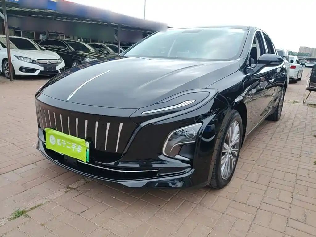 Hongqi Hongqi E-QM5 — миниатюра 2