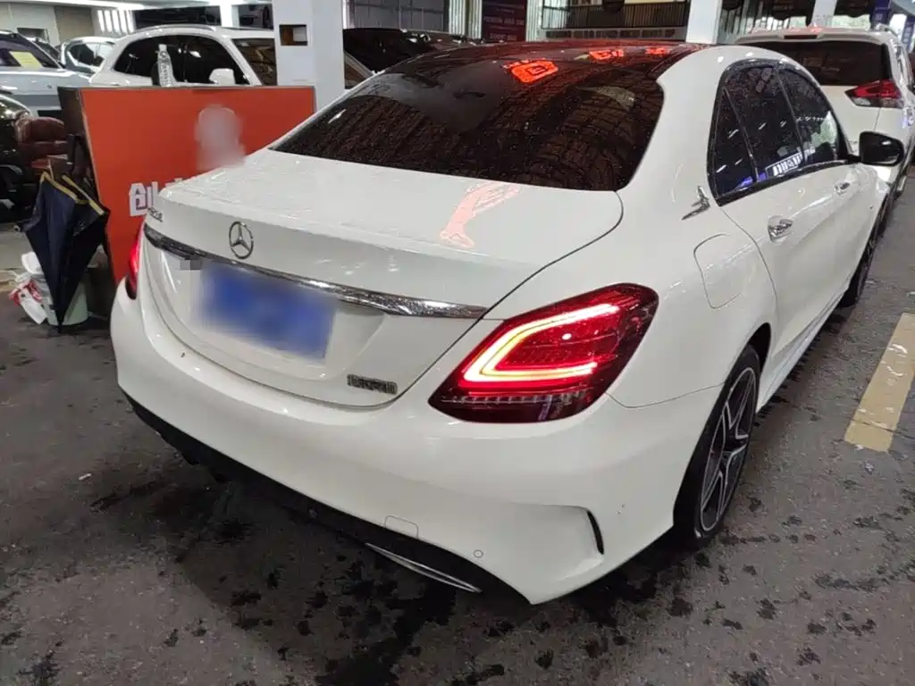 Mercedes-Benz C-Class — миниатюра 7