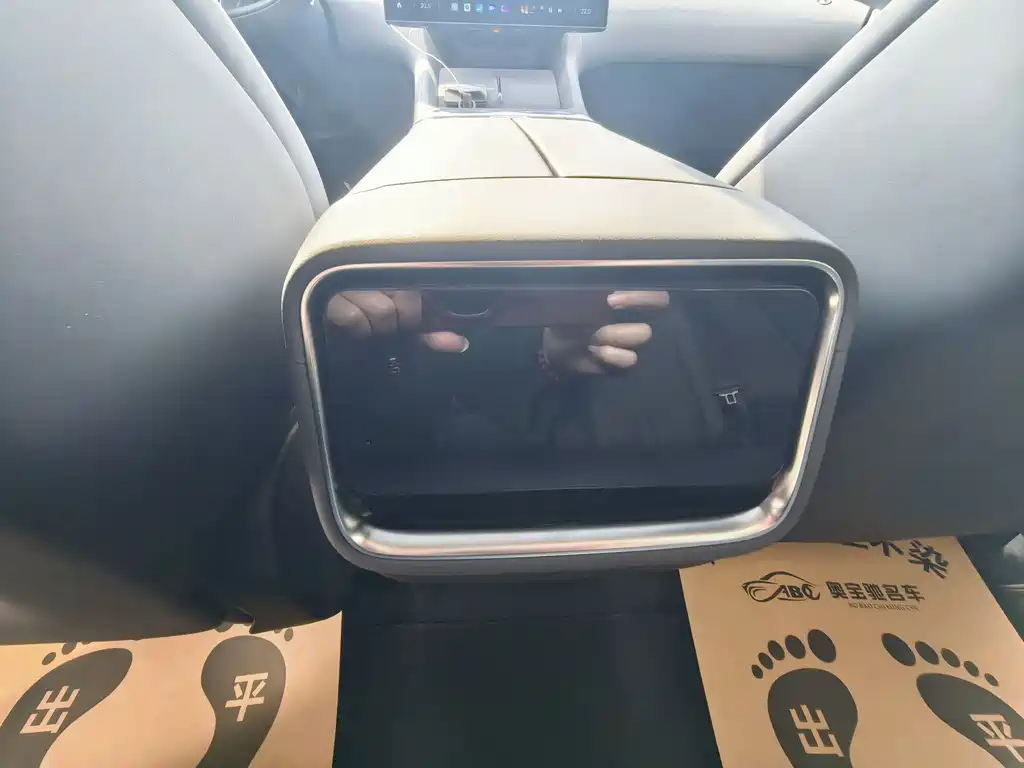 XIAOMI CAR XIAOMI YU7