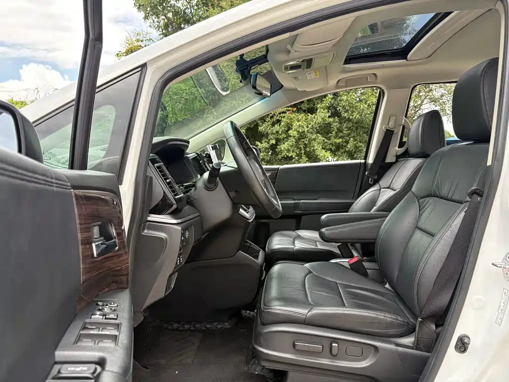 Honda Elysion — миниатюра 4