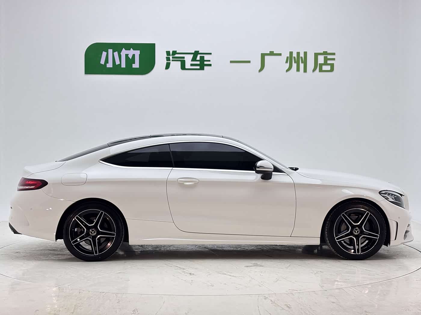Mercedes-Benz C-Class 1.5 л 2021 г. Белый, пробег 23000 км
