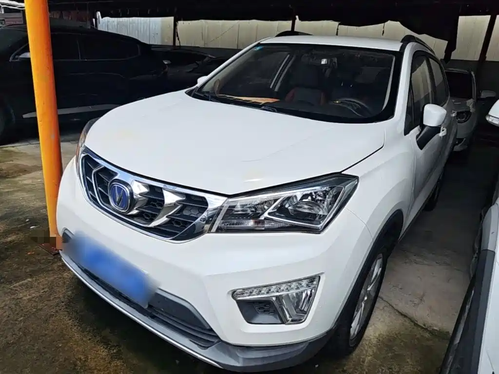 Changan CS15 — миниатюра 2