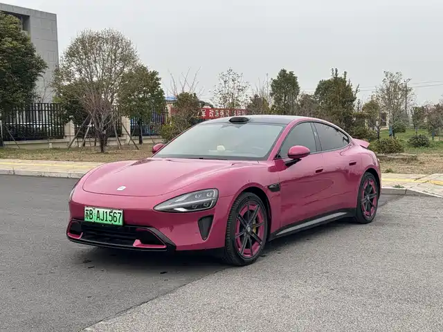 XIAOMI CAR XIAOMI SU7 2025