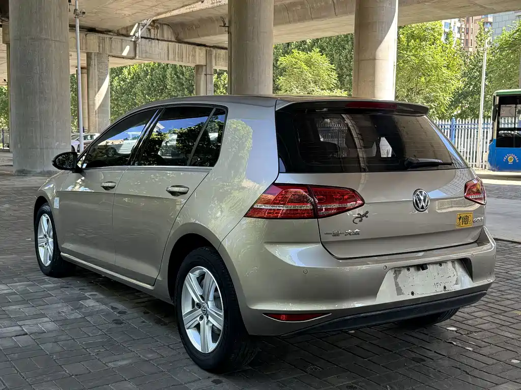 Volkswagen Golf — миниатюра 5