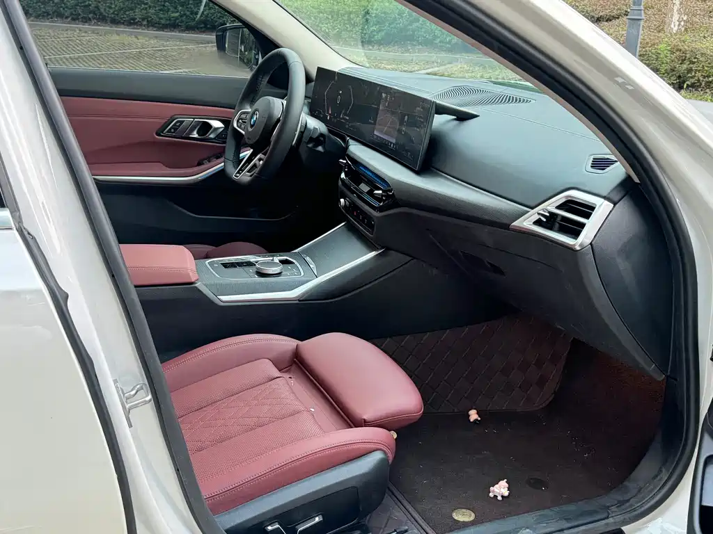 BMW 3 Series — миниатюра 9