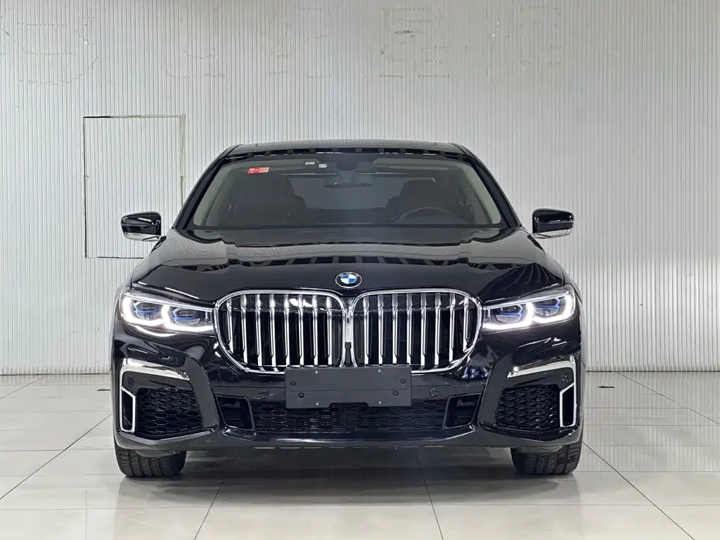 BMW 7 Series 7 2016 740Li Lead