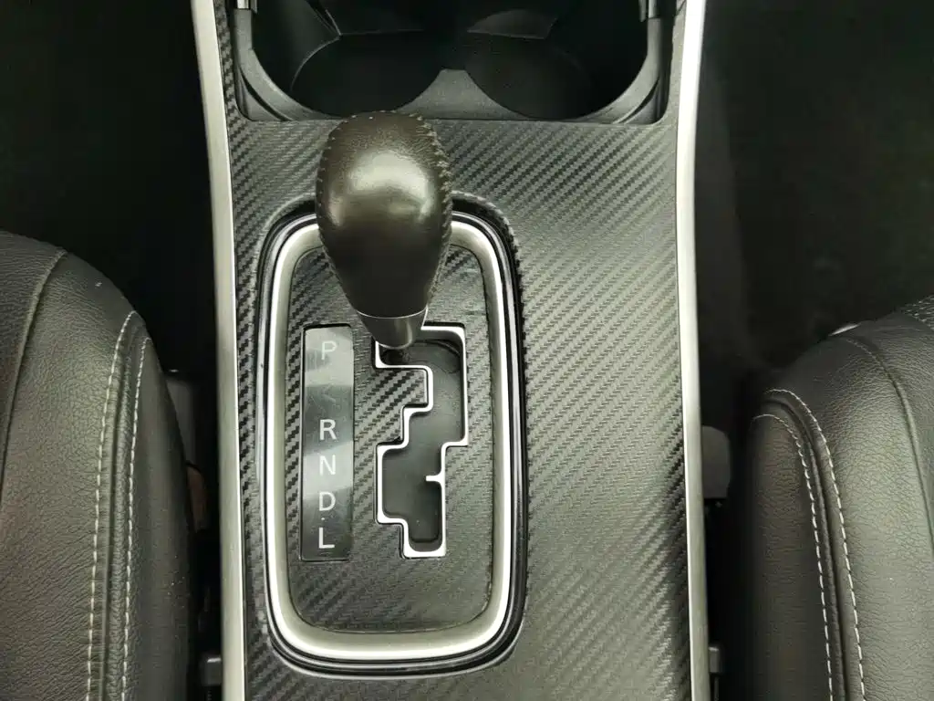 Mitsubishi Outlander — миниатюра 13