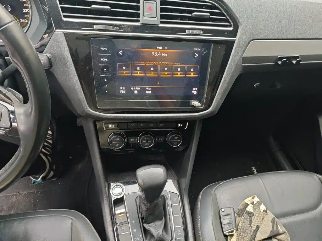 Volkswagen Tiguan L — миниатюра 10