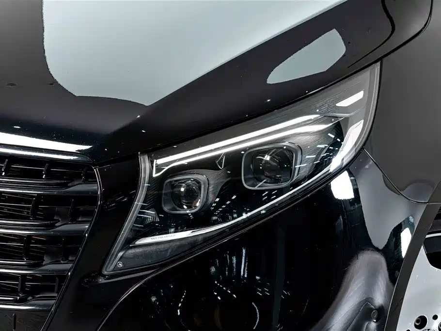 Mercedes-Benz V-Class — миниатюра 4