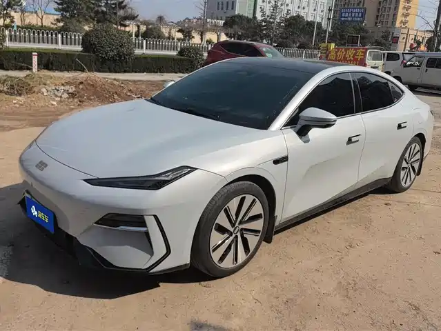 GEELY GALAXY GALAXY E8 2024