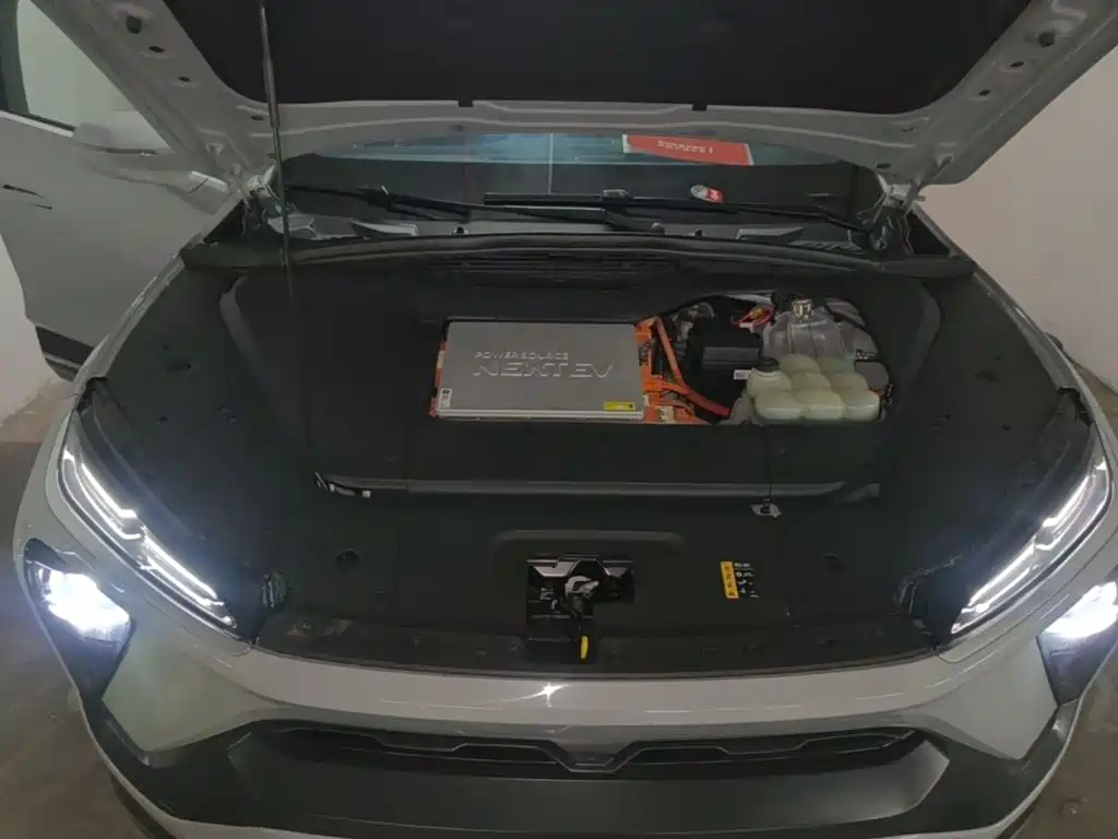 NIO EC6 — миниатюра 20