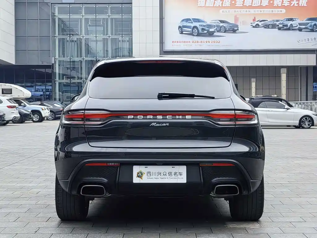 Porsche Macan — миниатюра 6