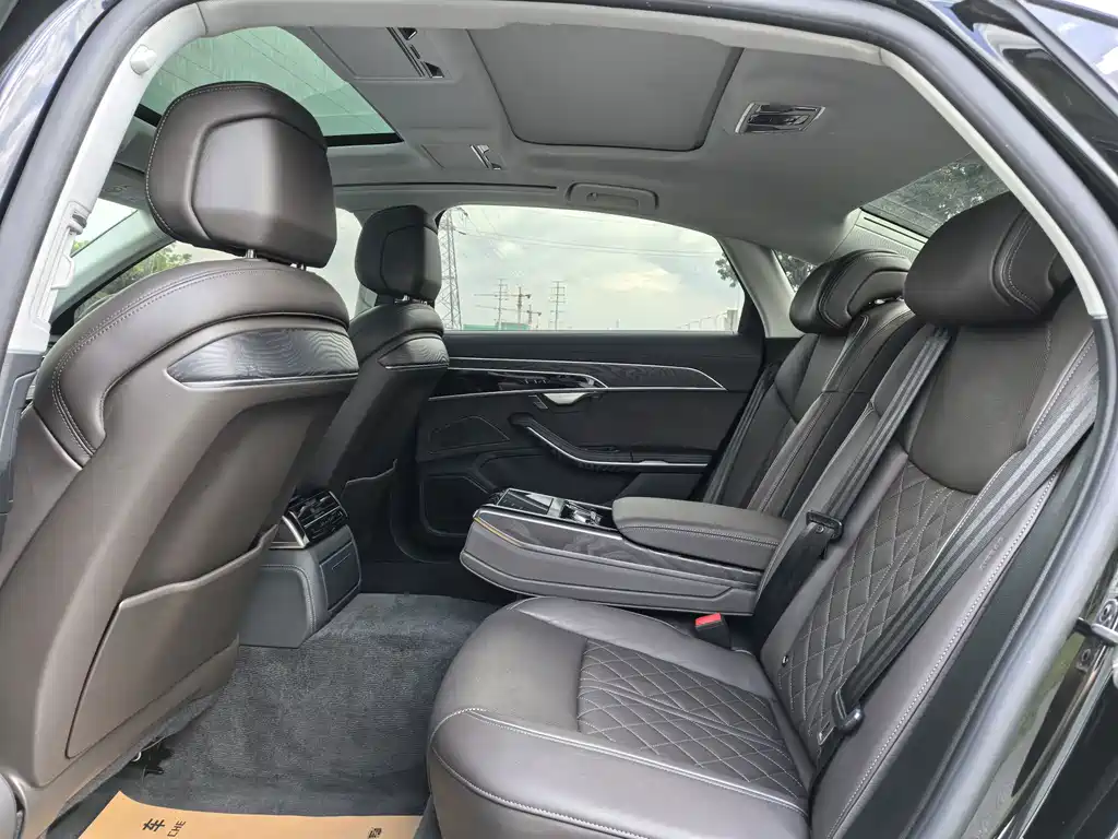 Audi A8 — миниатюра 8