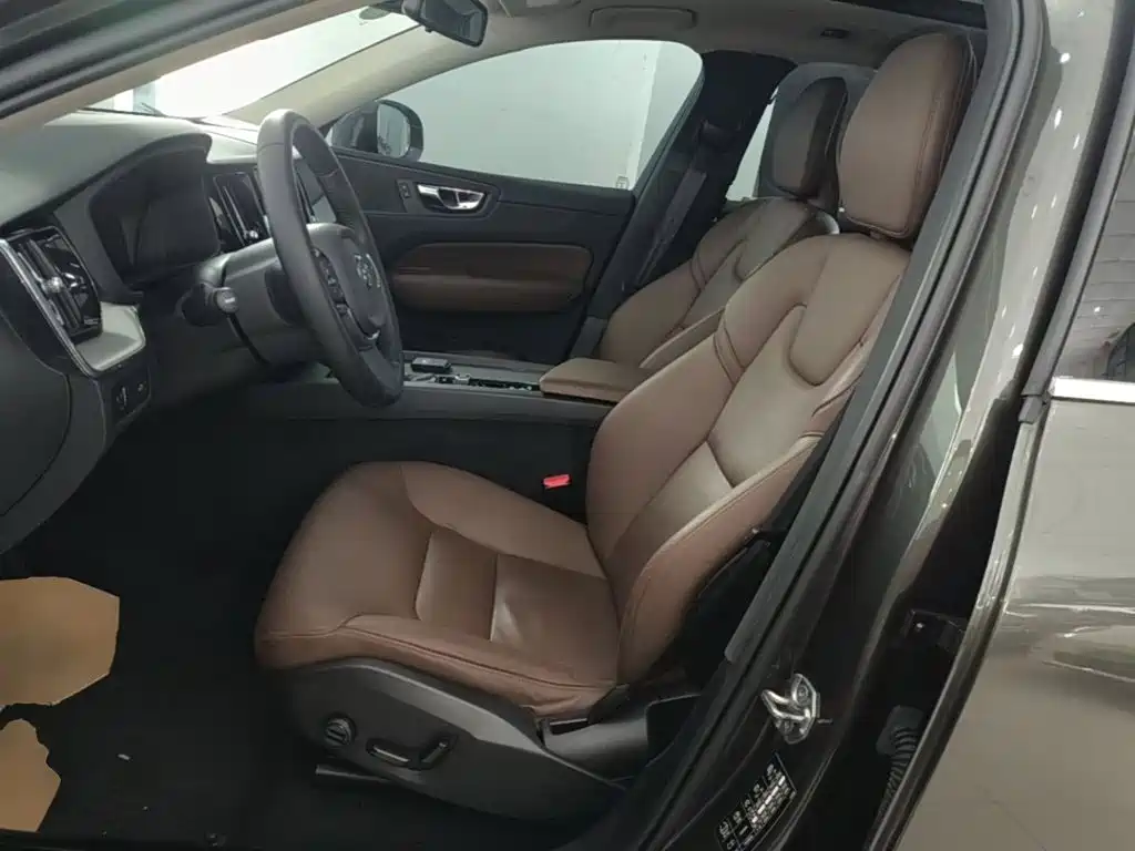 Volvo XC60 — миниатюра 15