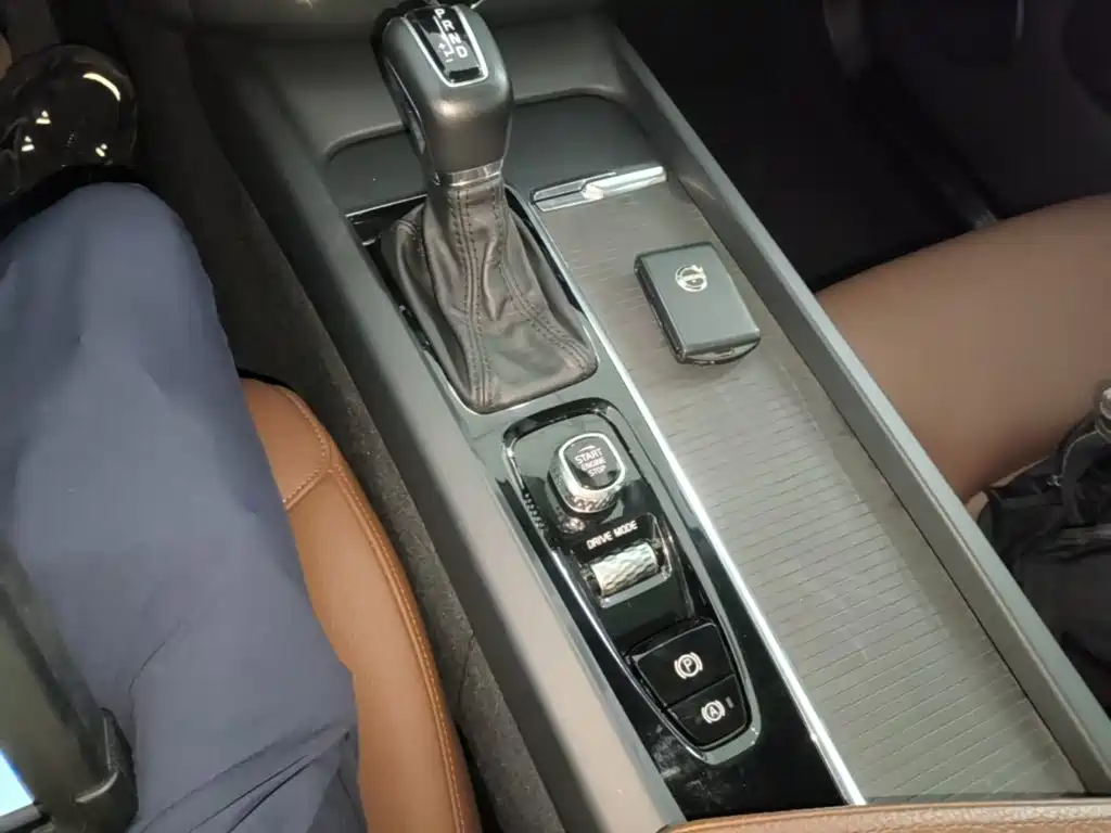 Volvo XC60 — миниатюра 14