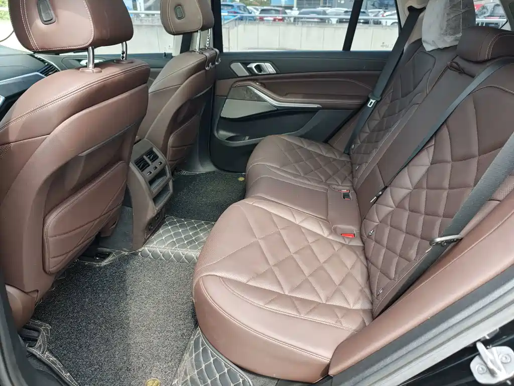BMW X5 — миниатюра 8