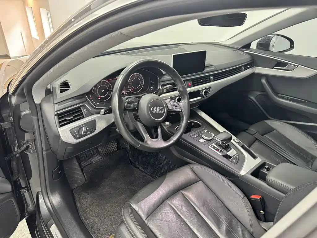 Audi A5 (Import) — миниатюра 12