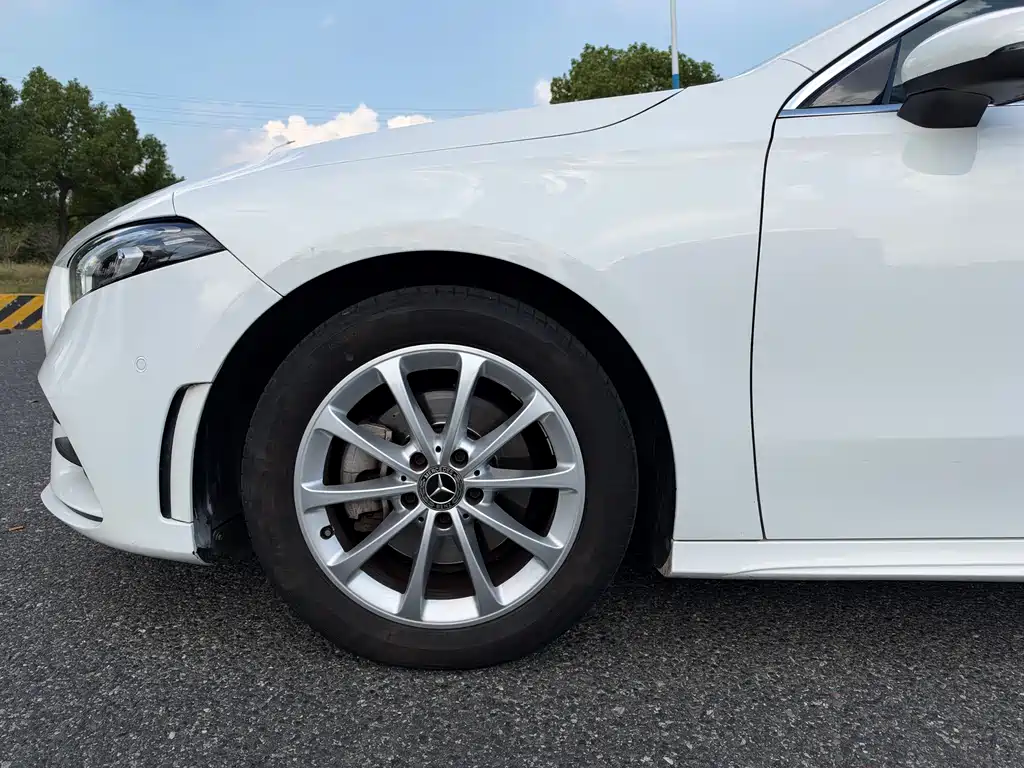 Mercedes-Benz A-Class — миниатюра 9