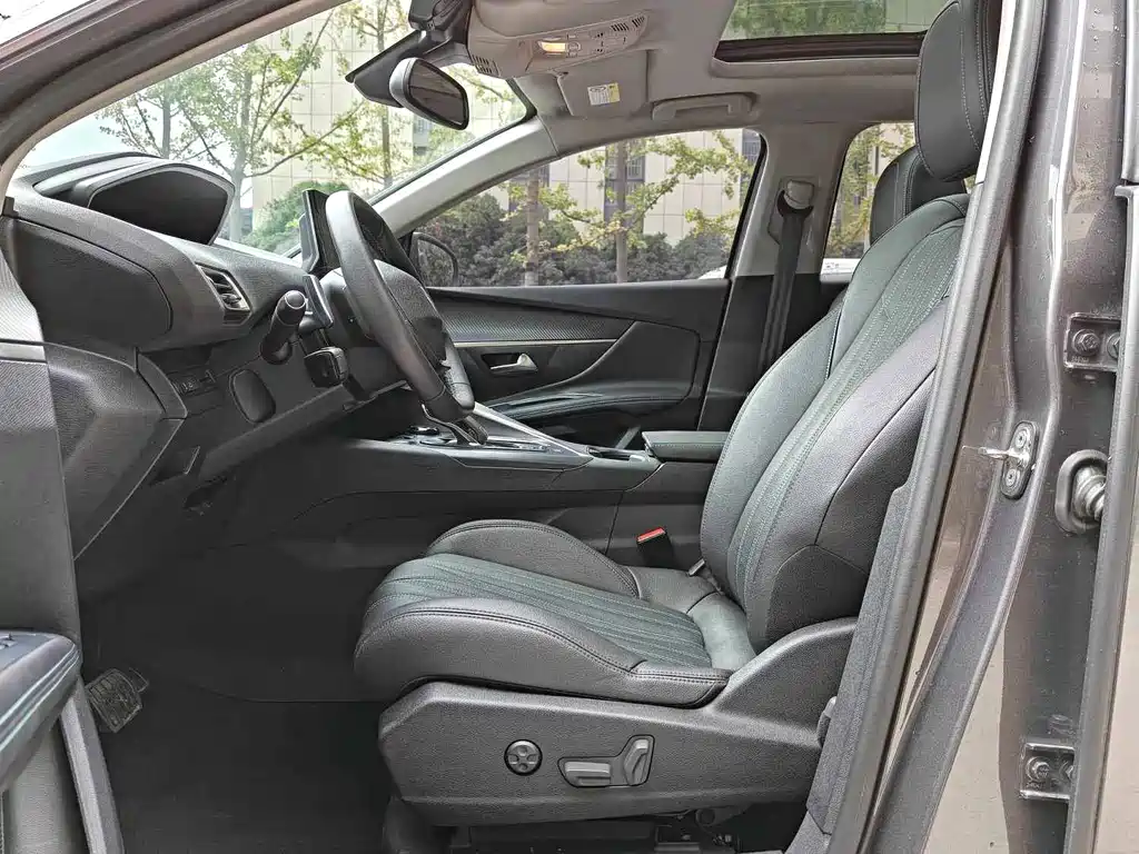 Peugeot 4008 — миниатюра 5