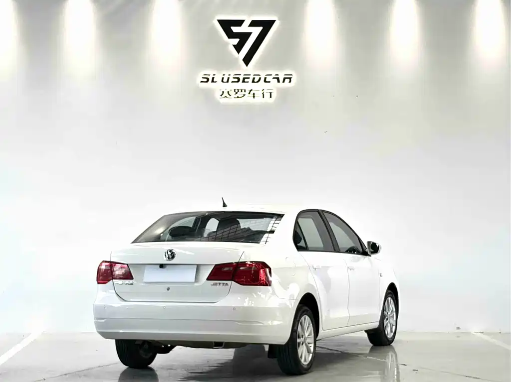 Volkswagen Jetta — миниатюра 9