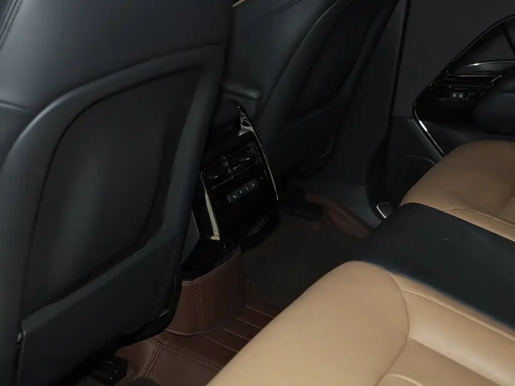 Land Rover Sport — миниатюра 18