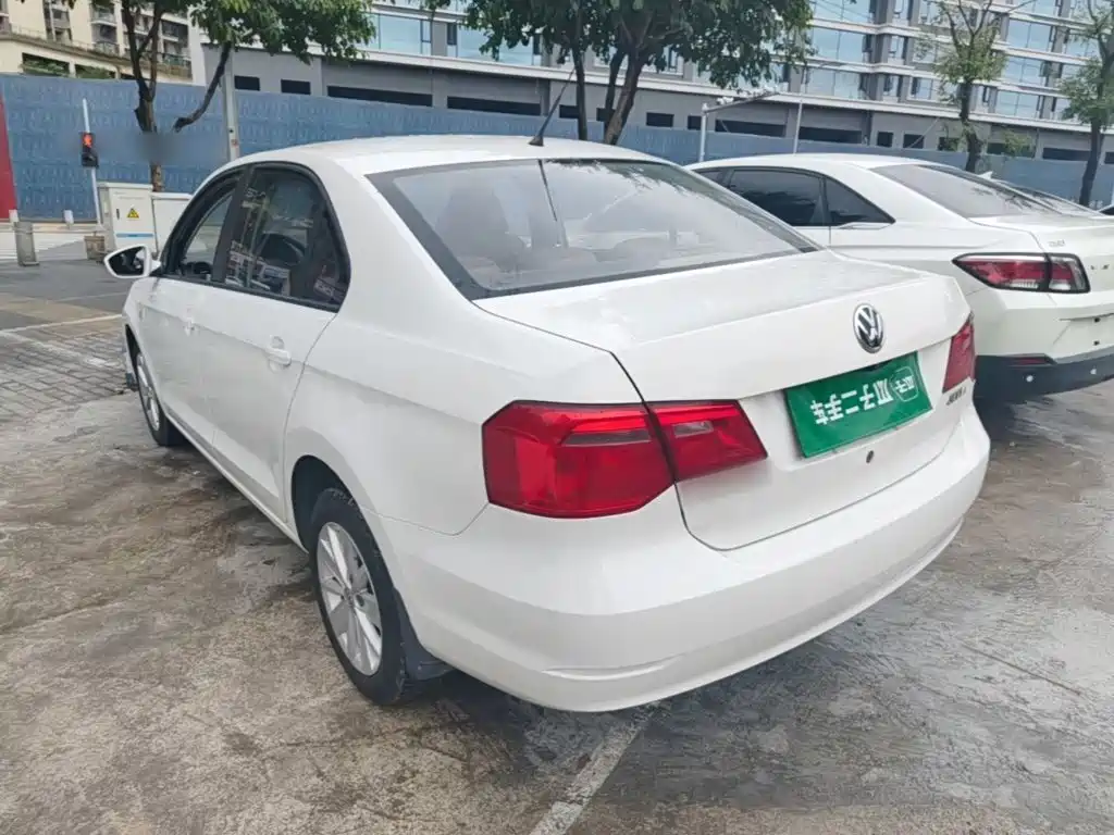 Volkswagen Jetta — миниатюра 5