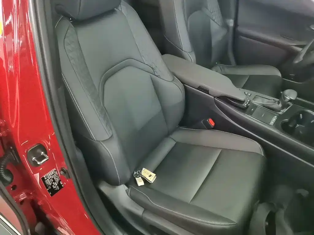 Lexus UX — миниатюра 25