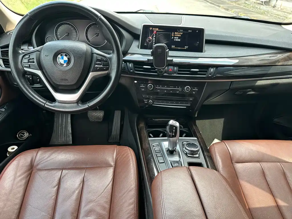 BMW X5 (Import) — миниатюра 9