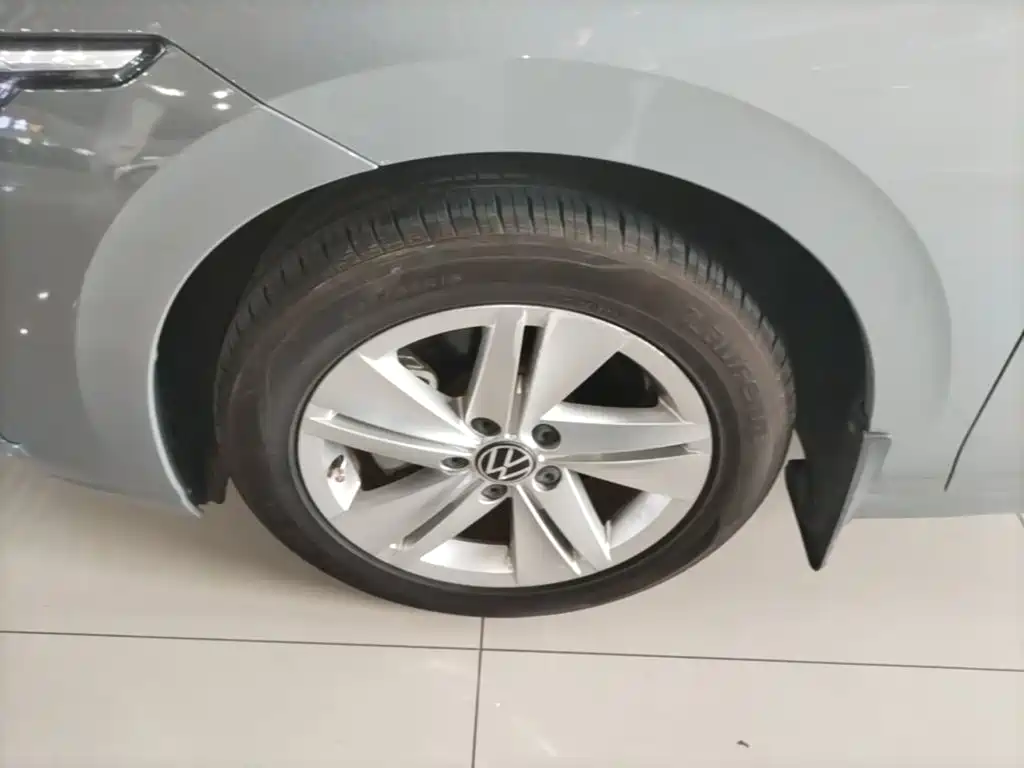 Volkswagen Golf — миниатюра 23