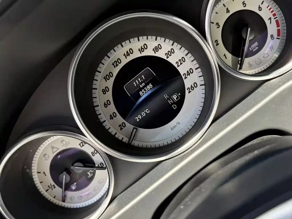 Mercedes-Benz E-Class E 2015 E 200 L