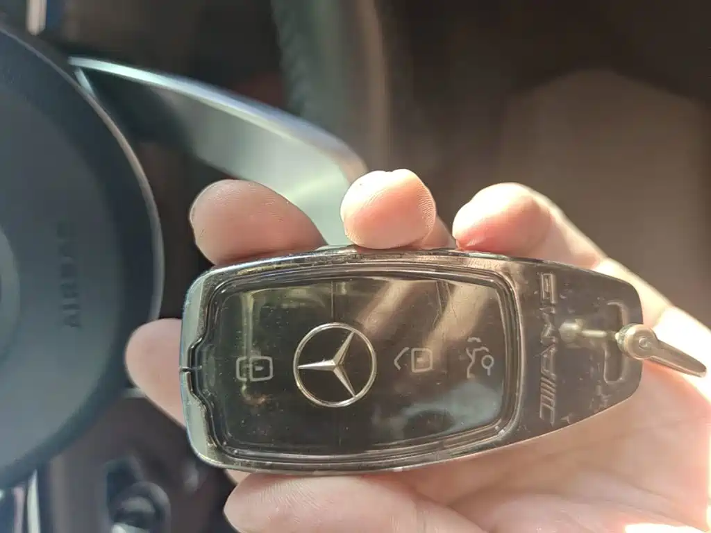 Mercedes-Benz E-Class — миниатюра 9