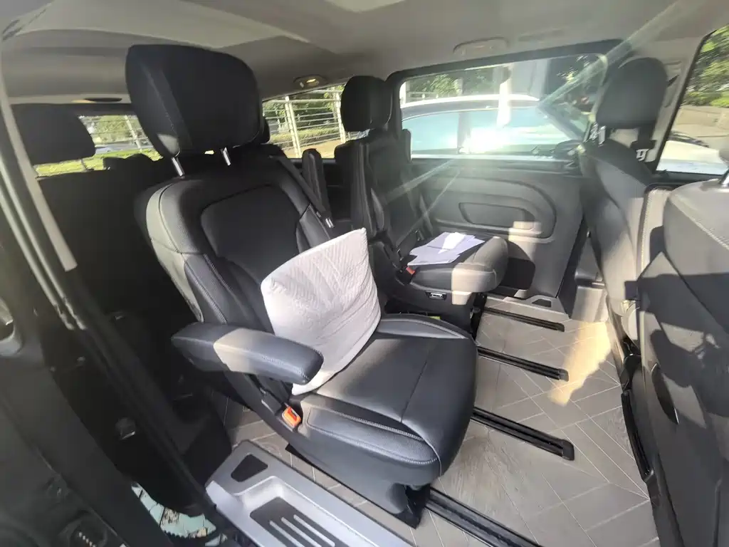 Mercedes-Benz Vito — миниатюра 12