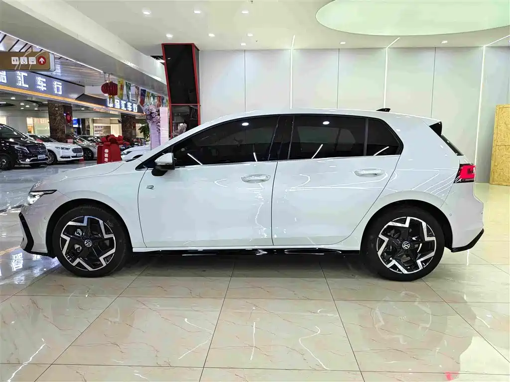 Volkswagen Golf — миниатюра 17