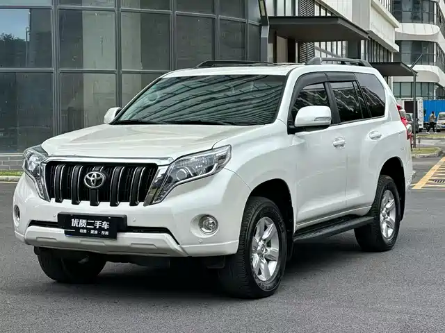 TOYOTA PRADO 2017
