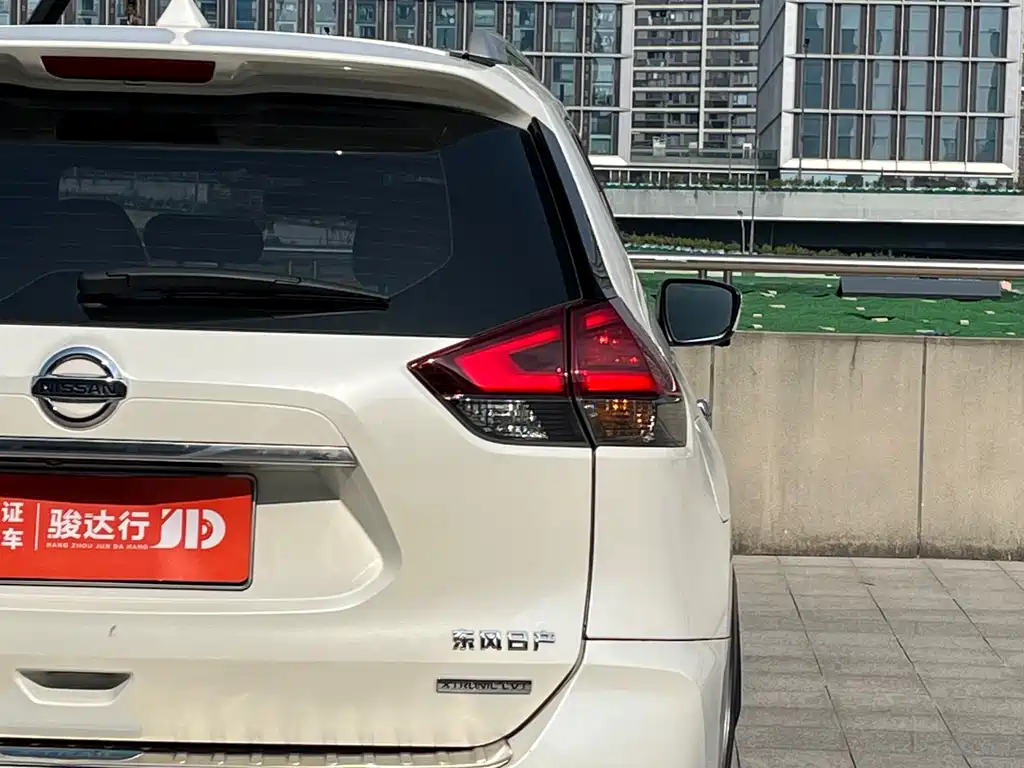 Nissan X-Trail — миниатюра 6