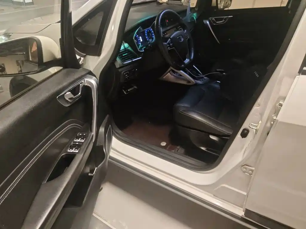 Geely Vision X3 — миниатюра 14