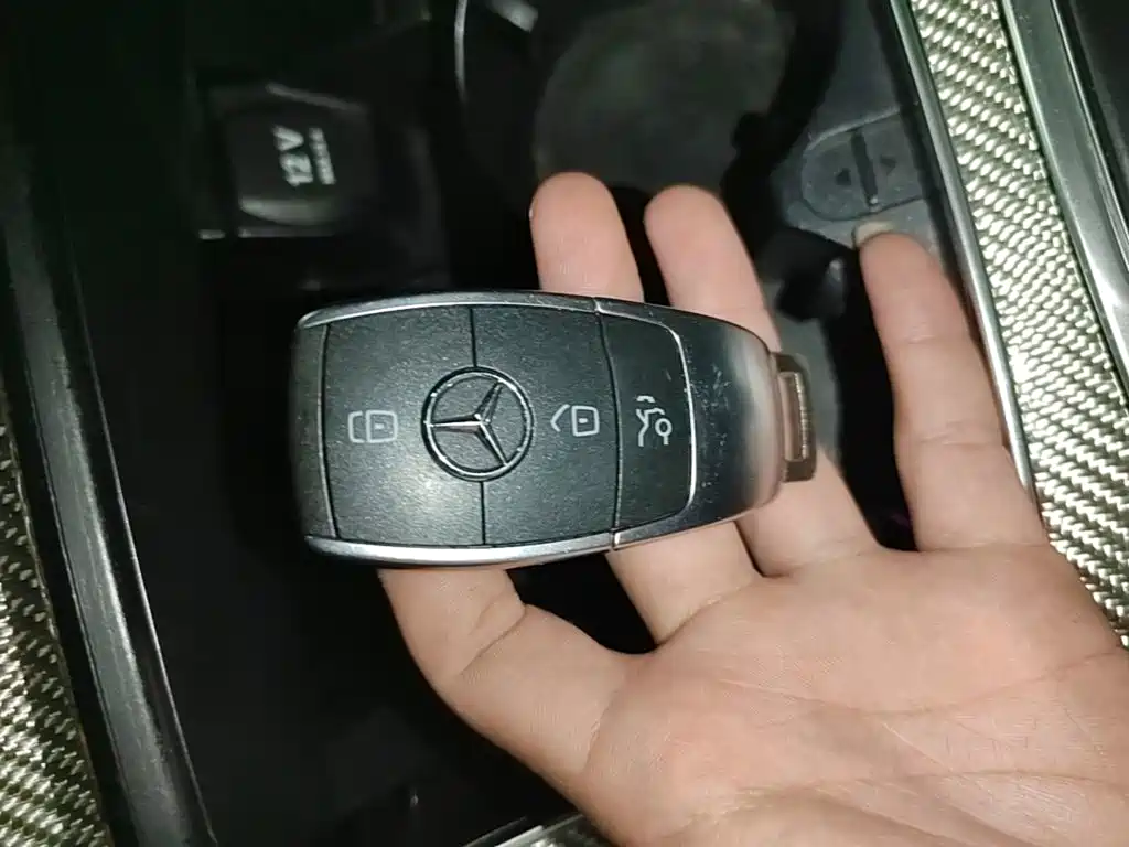 Mercedes-Benz C-Class — миниатюра 9