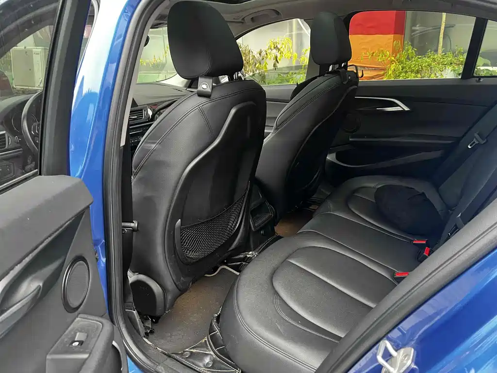 BMW 1 Series — миниатюра 9