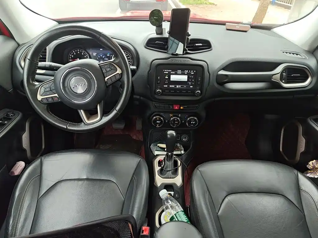 Jeep Renegade — миниатюра 5
