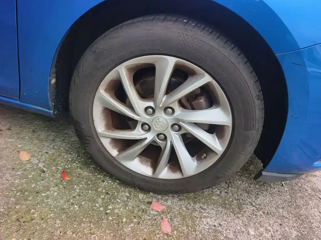 Buick Verano — миниатюра 12