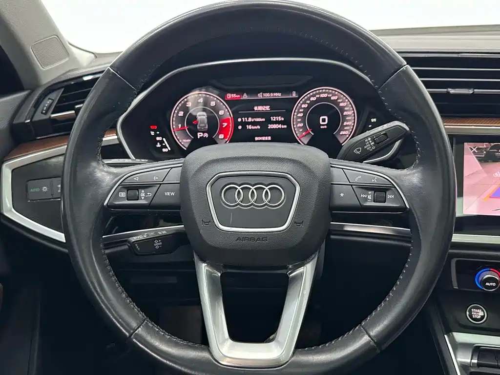 Audi Q3 — миниатюра 11