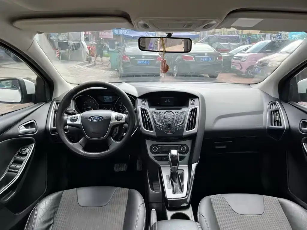 Ford Focus — миниатюра 7
