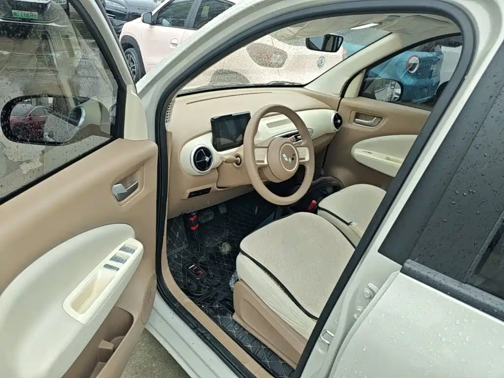Wuling MINIEV — миниатюра 16
