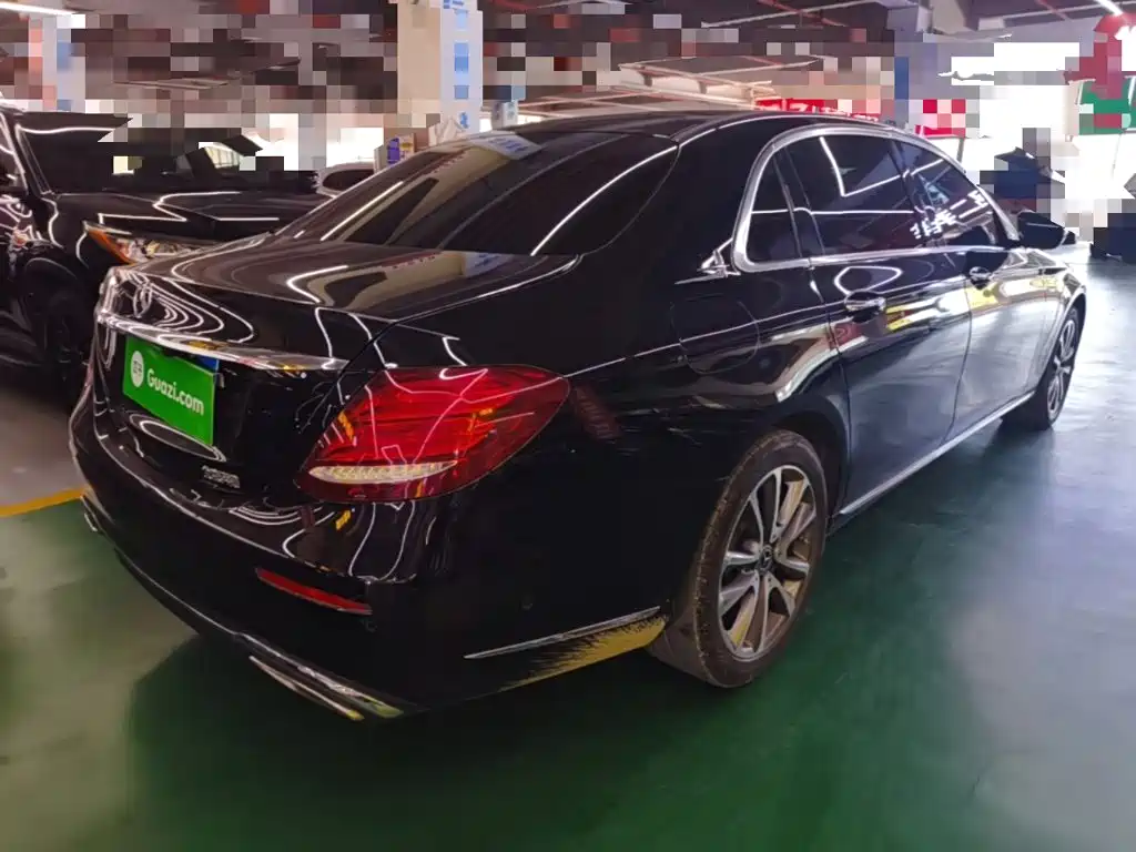 Mercedes-Benz E-Class — миниатюра 7