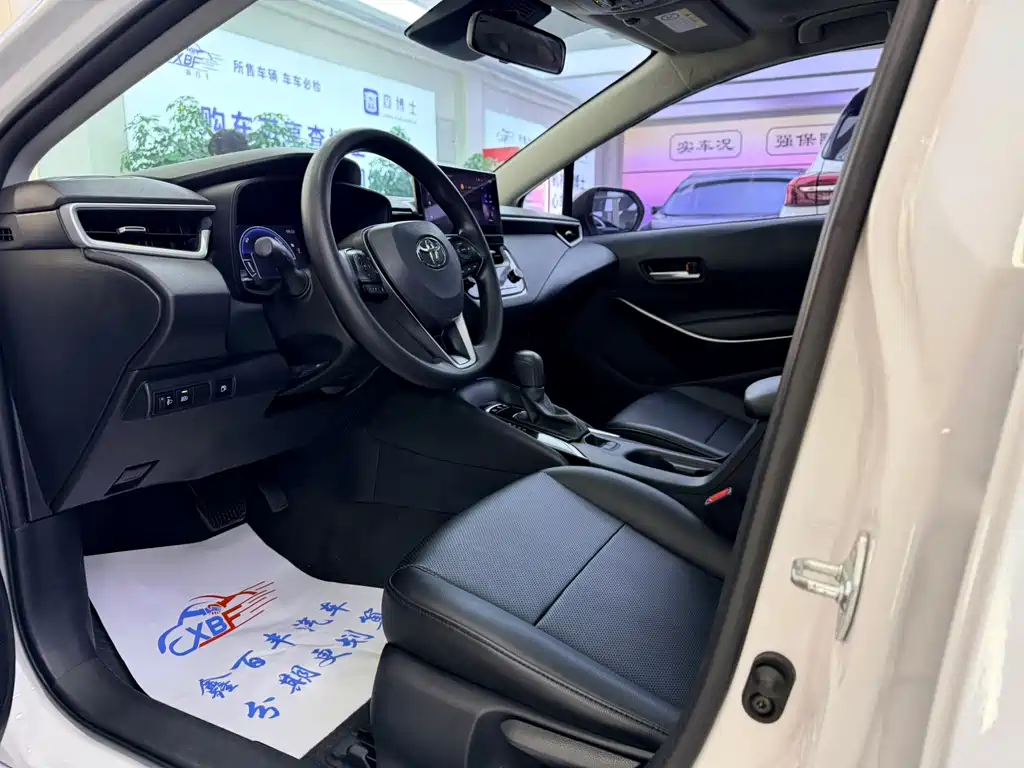 Toyota Corolla — миниатюра 4
