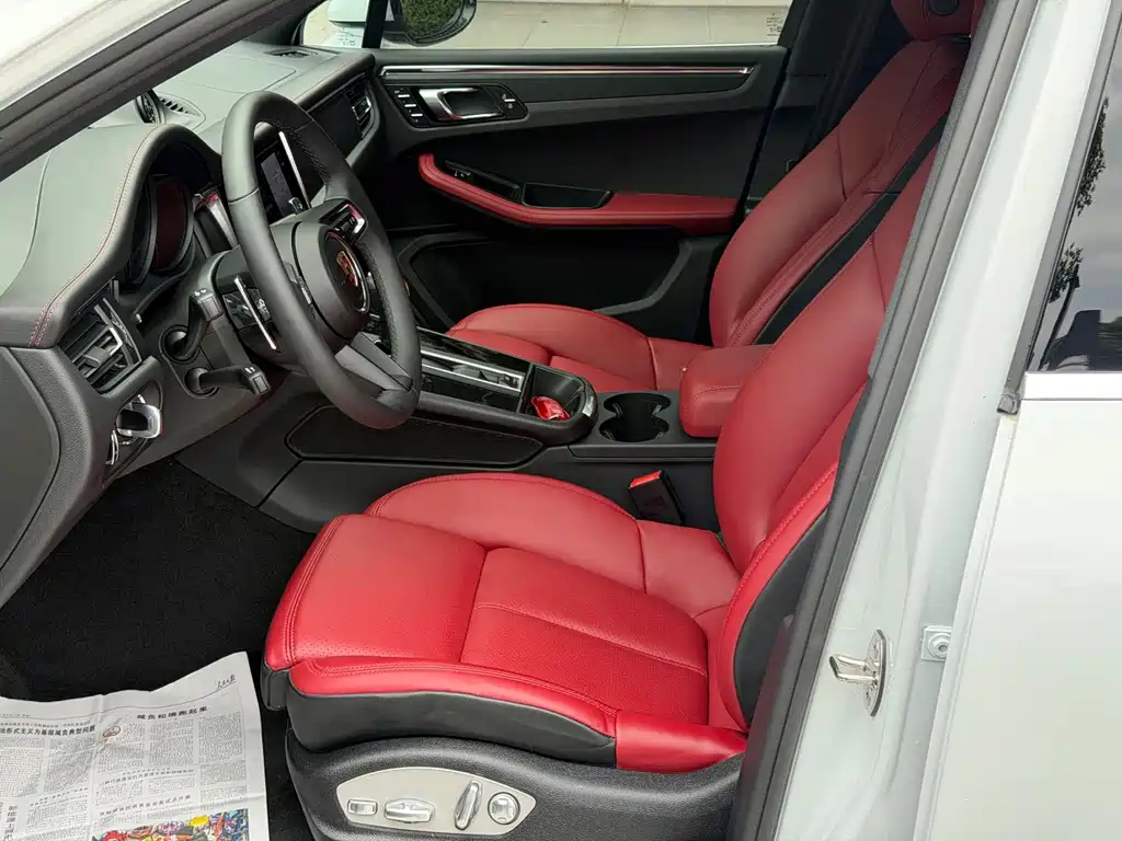 Porsche Macan — миниатюра 15