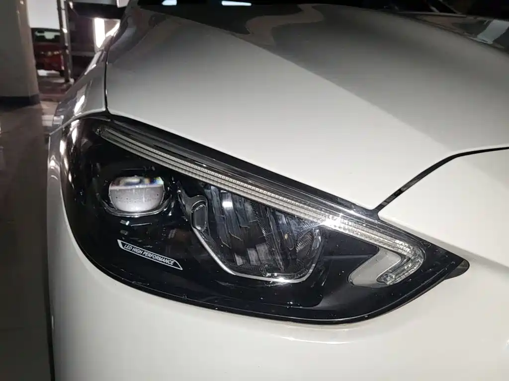 Mercedes-Benz C-Class — миниатюра 9
