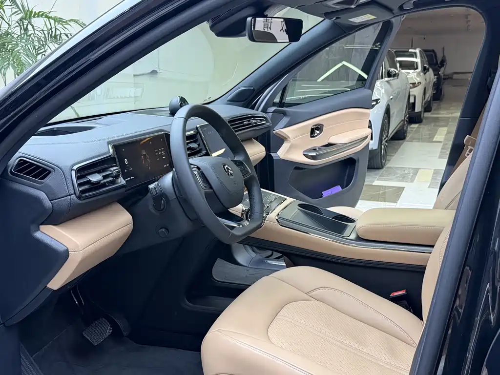 NIO ES6 — миниатюра 4
