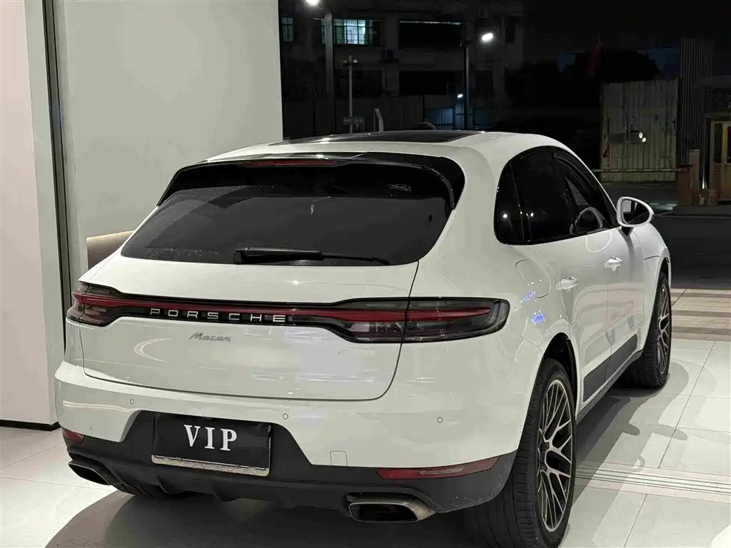 Porsche Macan — миниатюра 6